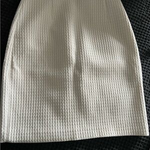 White House Black Market Cream Pencil Skirt